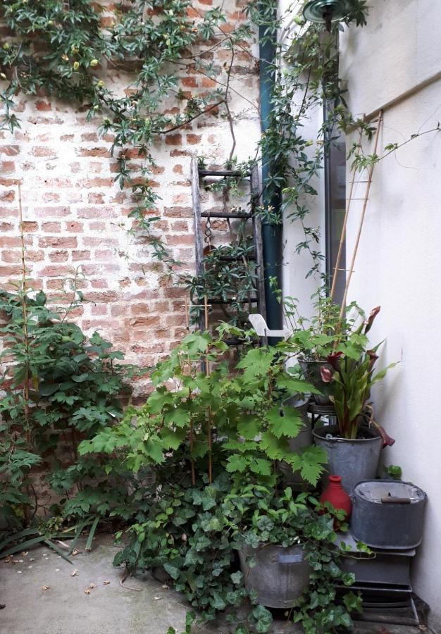 Appartamento Le Nichoir Aux Oiseaux Parigi Esterno foto